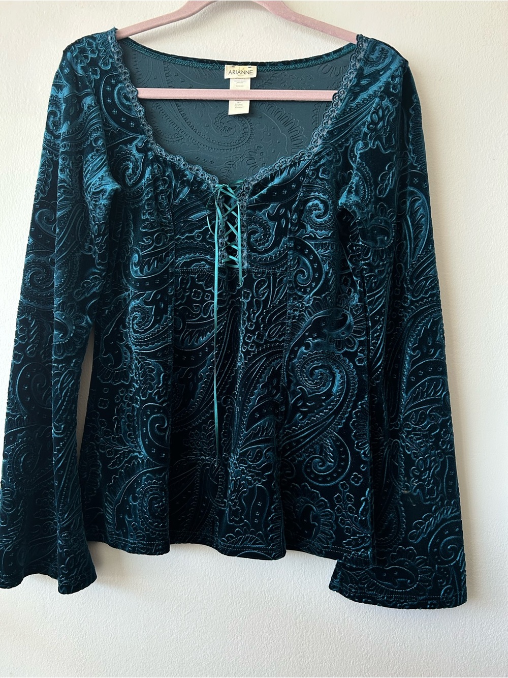 Vintage Y2K ARIANNE Paisley Embossed Velvet Long Bell Sleeve Lace Up Top